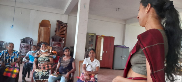 A soap making training program for women in Pitipana town village official division (2022-12-20)